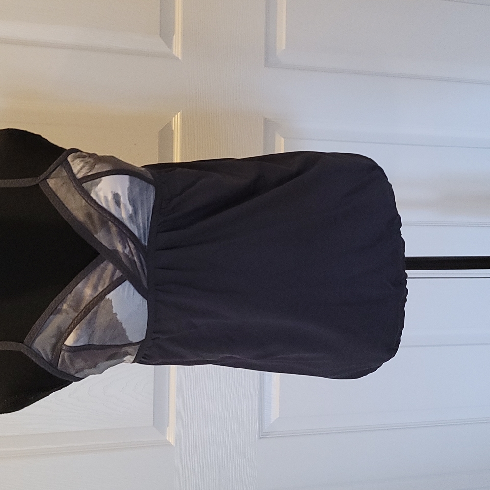 Lululemon top